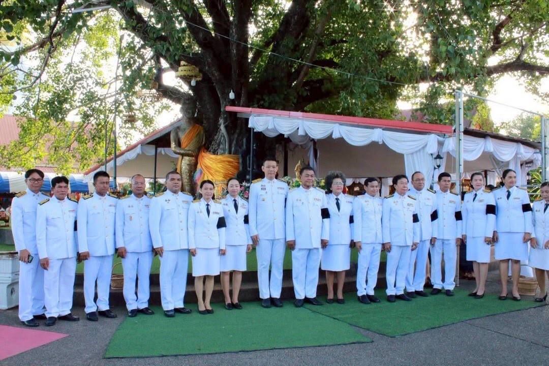 นางปนัดดา แก้วมณี พัฒนาการอำเภอกันทรวิชัย และเจ้าหน้าที่สำนักงานพัฒนาชุมชนอำเภอกันทรวิชัย ร่วมงานฉลองพระชนม์มายุ 99 พรรษา สมเด็จพระอริยวงศ์ศาตญาณสมเด็จพระสังฆราชสกลมหาสังฆปริณายก ณ วัดพุทธมงคล